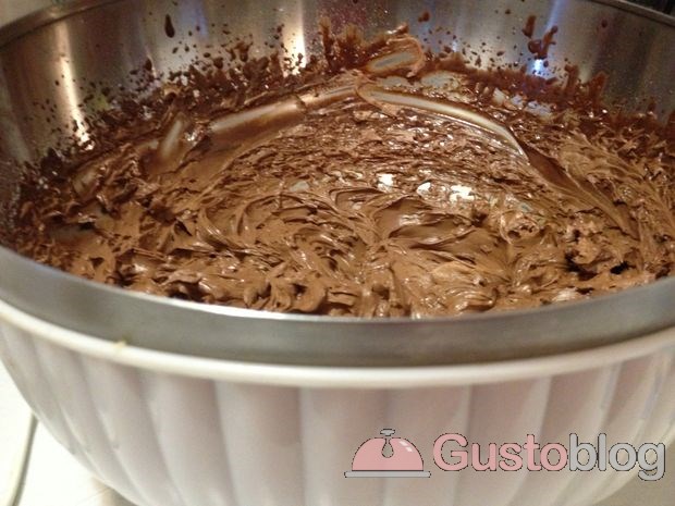 Crema ganache al cioccolato, la foto ricetta della preparazione di base