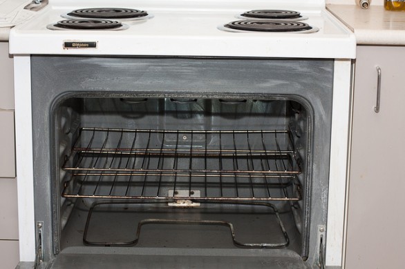 Come pulire in forno in modo naturale, senza prodotti chimici