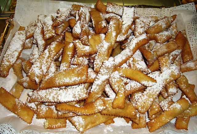 La ricetta dei cenci di Carnevale da fare in forno