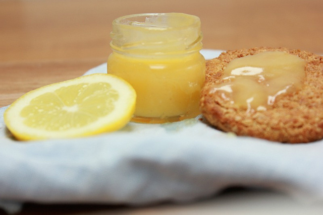 Crema al limone senza uova e latte con la ricetta per il Bimby