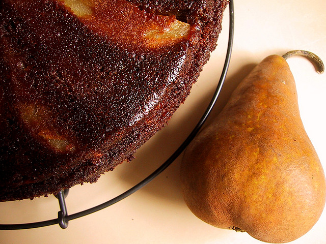 Torta pere, noci e cioccolato con il Bimby: ecco la ricetta