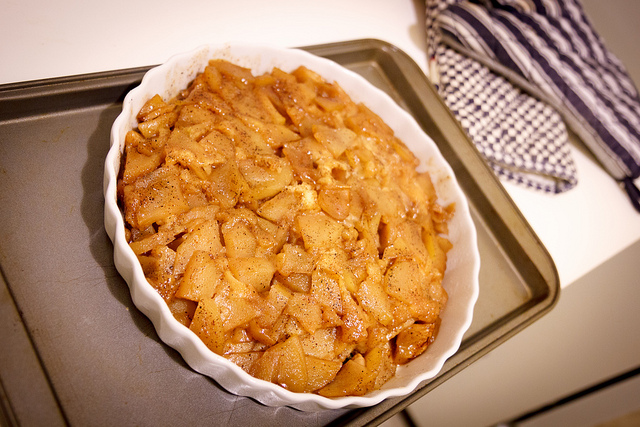 Le mele al forno con crema con la ricetta di Anna Moroni