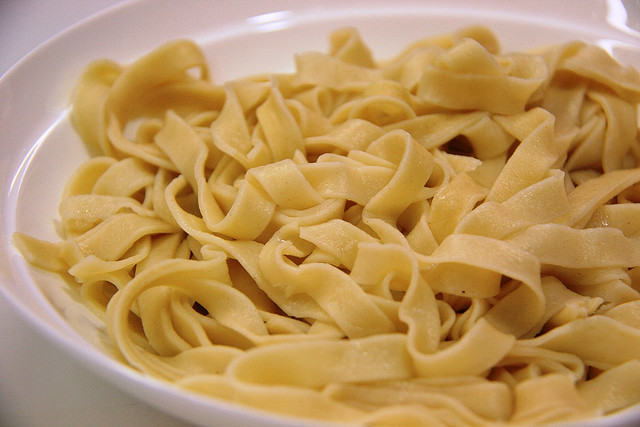 Le tagliatelle mimosa con la ricetta da portare in tavola per la festa della donna