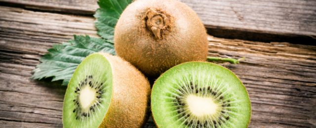Kiwi: le proprietà, i valori nutrizionali e come usarli in cucina