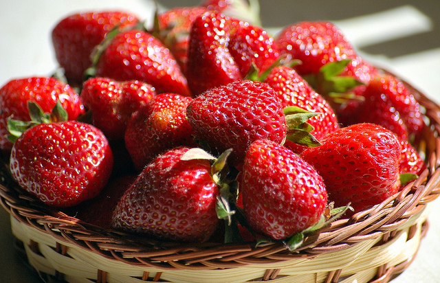 Le 5 ricette salate con le fragole, sapori nuovi tutti da scoprire