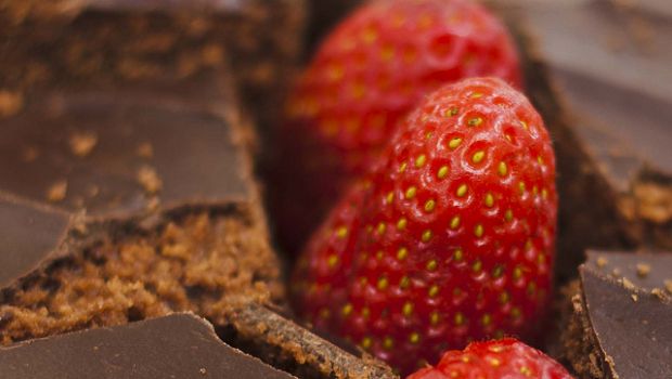 Come fare le fragole ricoperte di cioccolato con la ricetta semplice