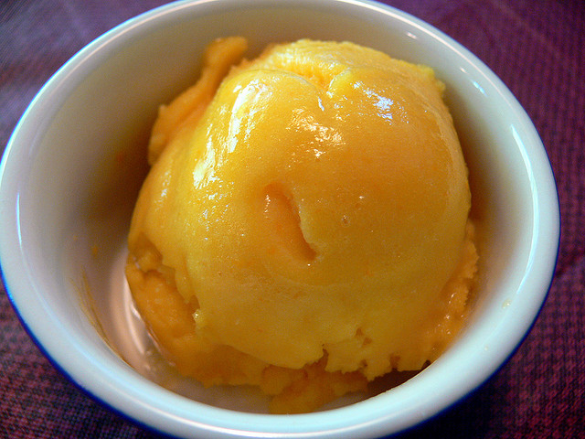 Ecco il sorbetto al mandarino da preparare senza gelatiera