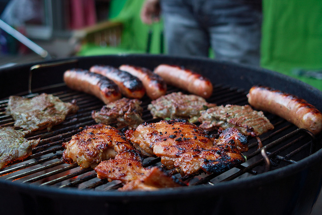 Barbecue di Ferragosto? Ecco 5 ricette per grigliate di carne, pesce e verdure