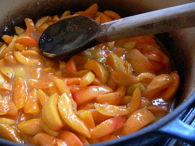 La marmellata di albicocche senza zucchero con la ricetta semplice