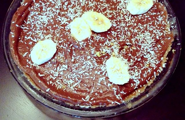 La crostata alle banane e nutella per una merenda golosa