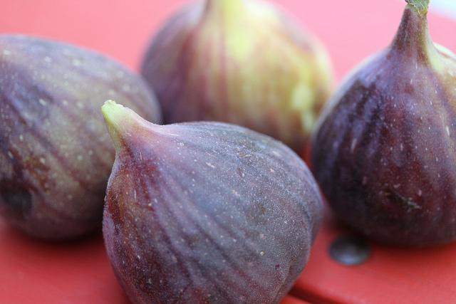 I fichi con mandorle al brandy con la ricetta semplice