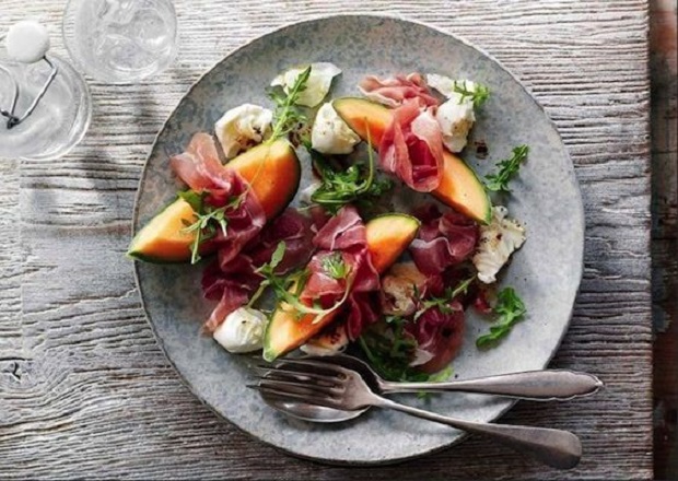 Insalata di cantalupo: ecco la ricetta per l&#8217;antipasto sopraffino