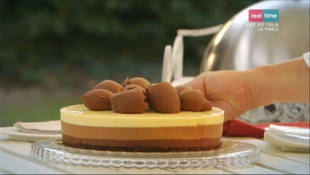 Torta ai tre cioccolati, ecco la ricetta del dolce squisito