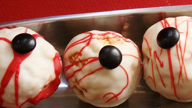 La ricetta di Halloween dei bulbi oculari dolci