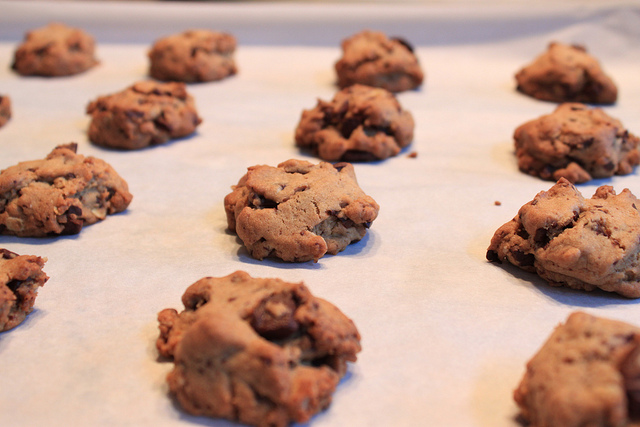 I biscotti con farina integrale e cioccolato perfetti per la colazione