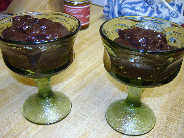 Come preparare il budino di pere e cioccolato per la merenda