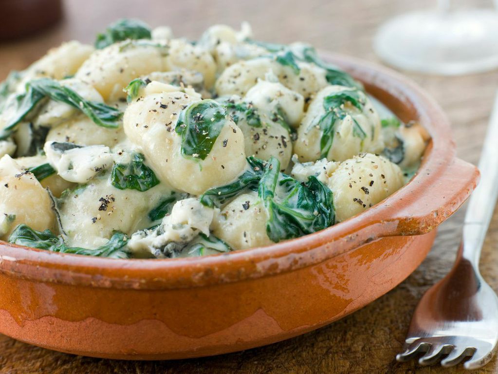 Gnocchi di patate con spinaci e Gorgonzola: la ricetta facile e gustosa