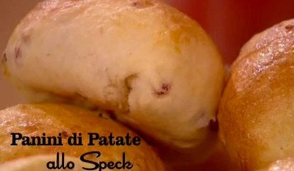 I Panini di patate allo speck: la ricetta sfiziosa di Benedetta Parodi