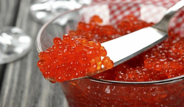 Come usare il caviale rosso in 5 ricette di Natale