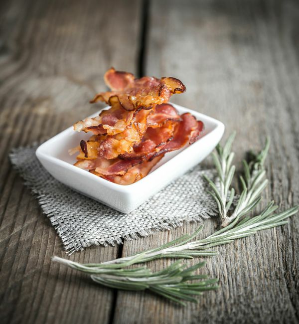 Chips di pancetta: la ricetta per un antipasto sfizioso