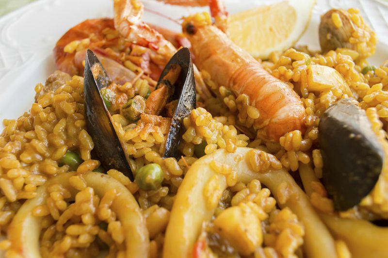 La Paella con verdure e calamari con il Bimby: la ricetta sfiziosa