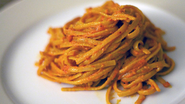 Pesto agli agrumi: la ricetta sfiziosa dello chef Filippo La Mantia