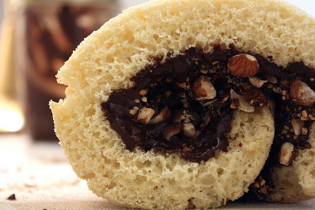 Ecco il rotolo alla nutella con la ricetta di Cotto e Mangiato