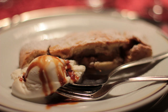 Lo strudel alle banane e cioccolato di Benedetta Parodi