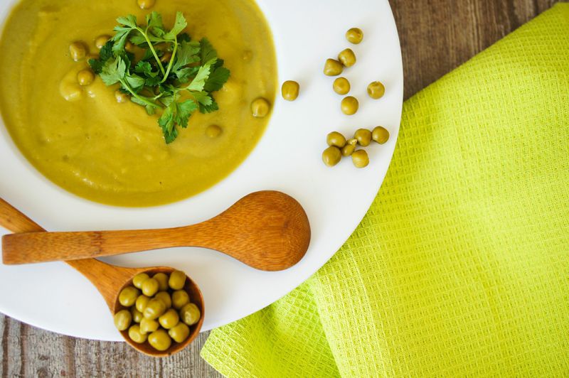 Zuppa di piselli e carote: la ricetta facile con il Bimby