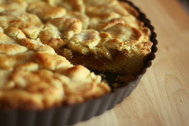 Ecco la crostata arance e mele perfetta per la colazione