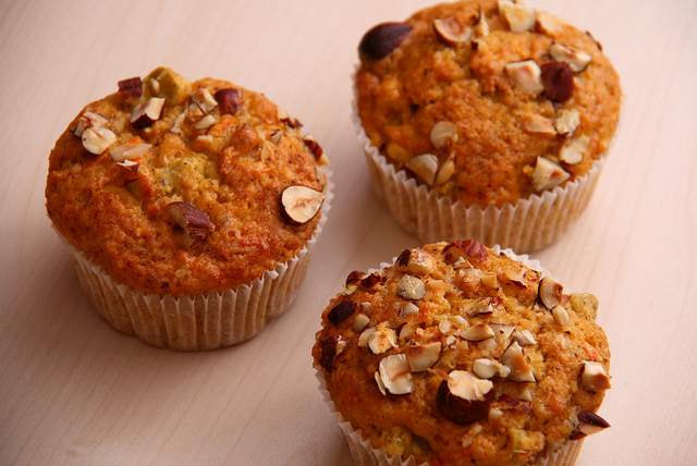 I muffin alle nocciole e carote per la colazione