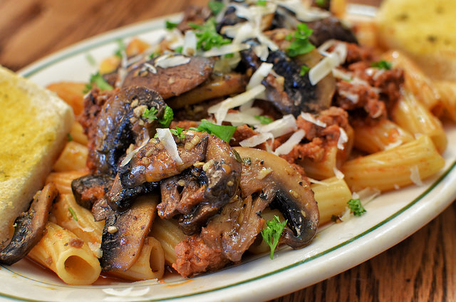 La pasta funghi e salsiccia con la ricetta per il Bimby