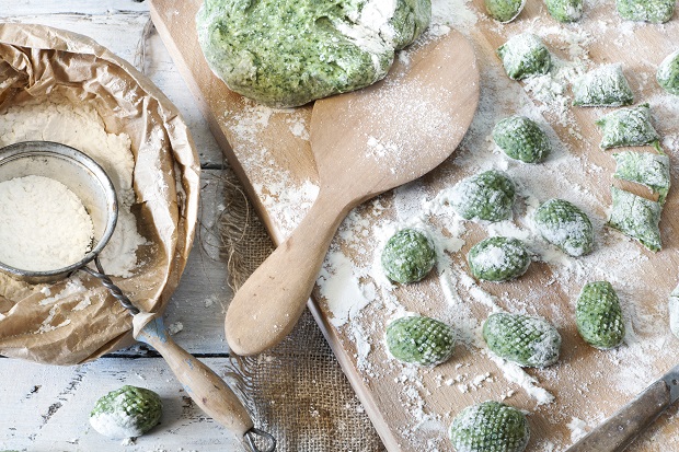 Gli gnocchi di spinaci con la ricetta vegan