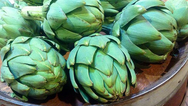 Come preparare i carciofi bolliti con la pentola a pressione