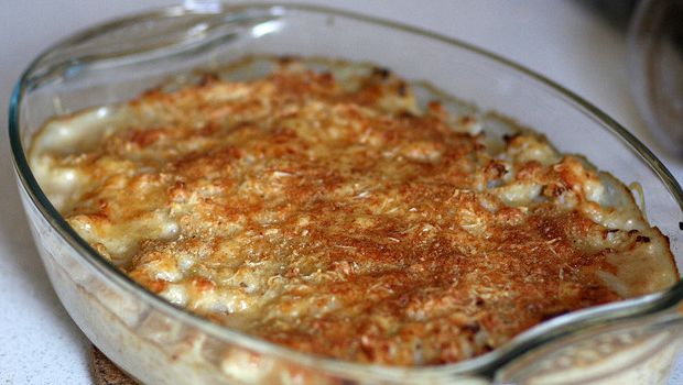 Il gratin di cavolfiore e patate per un secondo gustoso