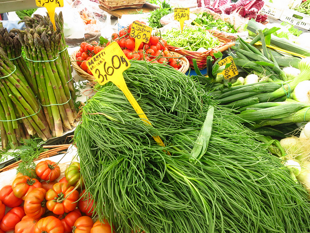 Come preparare gli agretti con acciughe e capperi