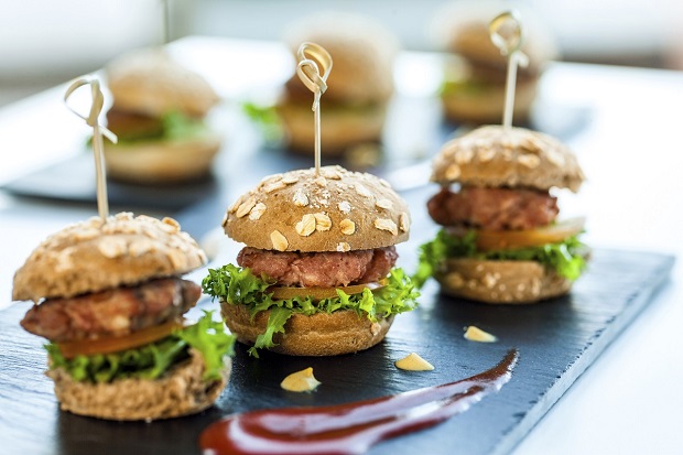 Hamburger di carne con il Bimby: la ricetta light e gustosa