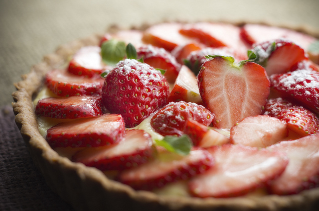 La crostata alle fragole e mascarpone per il dolce di fine pasto