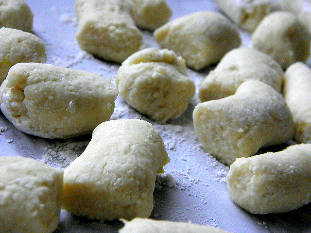 Come fare gli gnocchi di ricotta secondo la ricetta di Cotto e Mangiato