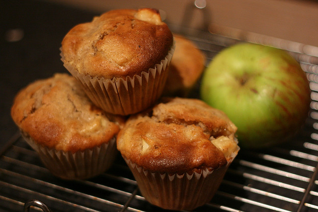 I muffin di mele e cannella da preparare in casa per la merenda