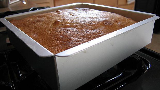 La torta al mango e yogurt con la ricetta semplice