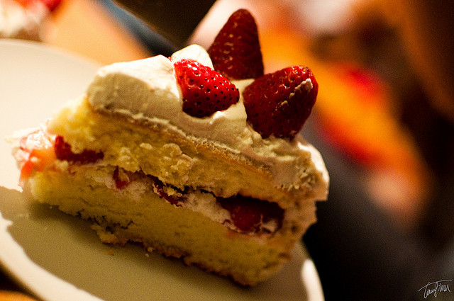 La torta di fragole e ricotta con la ricetta di Anna Moroni