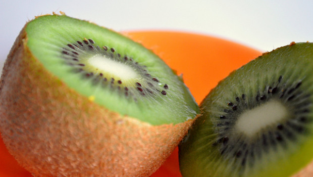 Ecco la torta ai kiwi senza burro