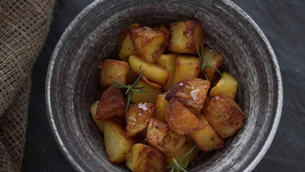 Patate fondenti: la ricetta sfiziosa di Gordon Ramsay