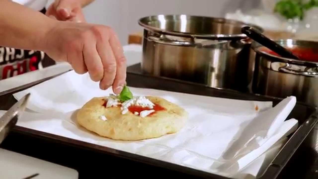 Pizza fritta: la ricetta di Gino Sorbillo