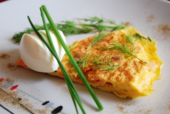 Frittata con zucchine e farina di ceci: la ricetta sfiziosa con il Bimby