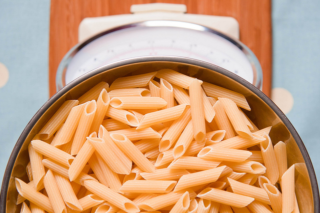 Pasta con ricotta e limone: la ricetta light ed estiva di Marco Bianchi