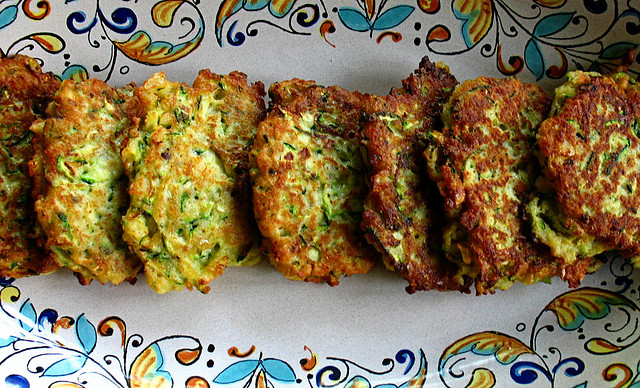 Le frittelle di zucchine e carote con la ricetta sfiziosa