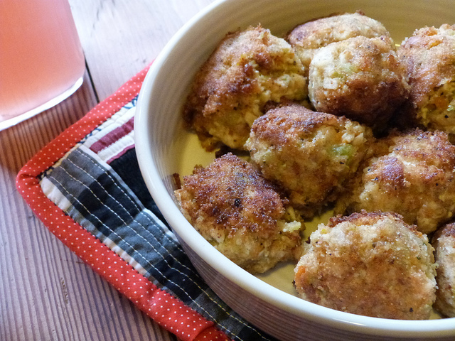 Le polpette di zucchine e patate al forno con la ricetta leggera