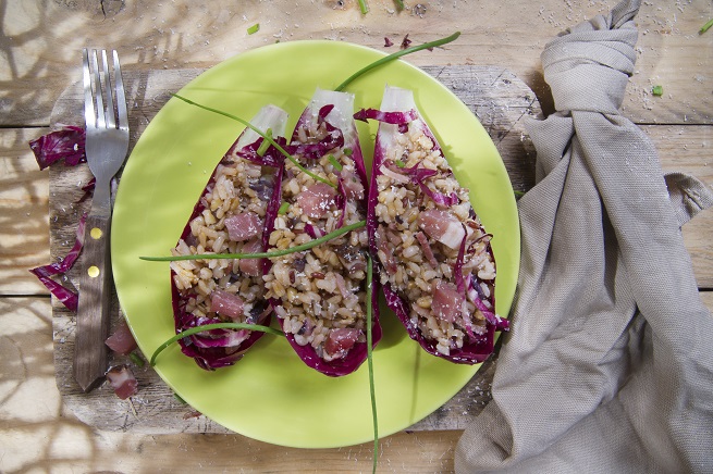 Il risotto con salsiccia e radicchio con la ricetta facile